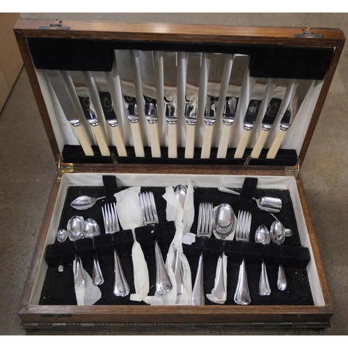 811 - A canteen of cutlery, 1940s