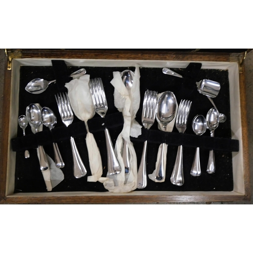 811 - A canteen of cutlery, 1940s