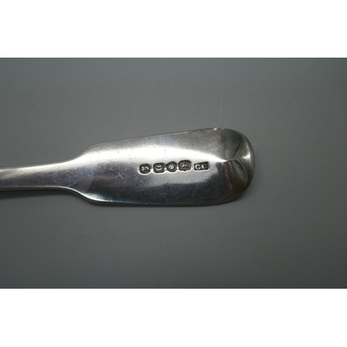 866 - A George IV silver serving spoon, London 1828, 71g, 22.5cm