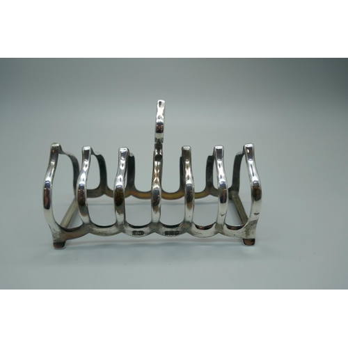 874 - A silver toast rack, Birmingham 1927, 57g