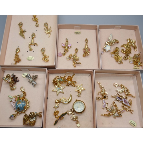 895 - A collection of Kirks Folly USA designer charms, etc.