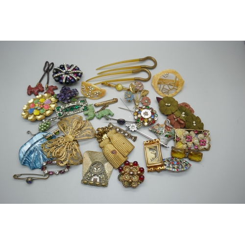 927 - Vintage jewellery