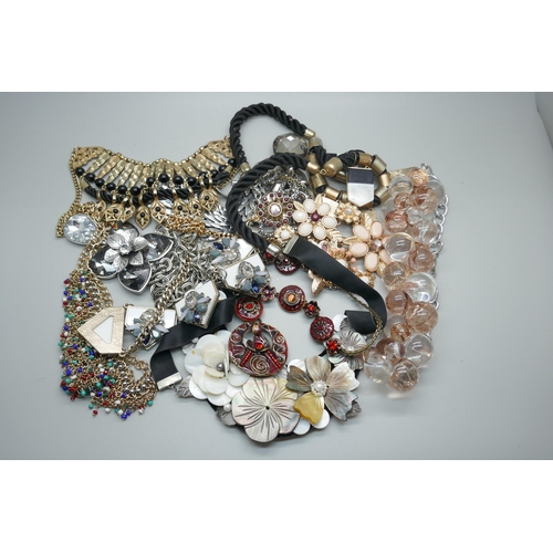 932 - Twelve statement necklaces