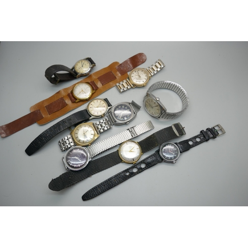 938 - A collection of gentleman's wristwatches including Services, Timex, Bulova and Roamer