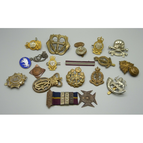 953 - Military badges, etc.