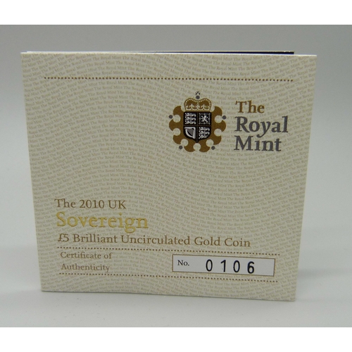 962D - The Royal Mint The 2010 Sovereign £5 Brilliant Uncirculated Gold Coin, No. 0106, cased