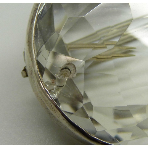 971 - A large silver mounted faceted rock crystal brooch, a/f, 41g, 38mm x 48mm