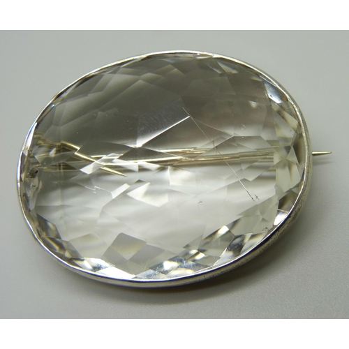 971 - A large silver mounted faceted rock crystal brooch, a/f, 41g, 38mm x 48mm