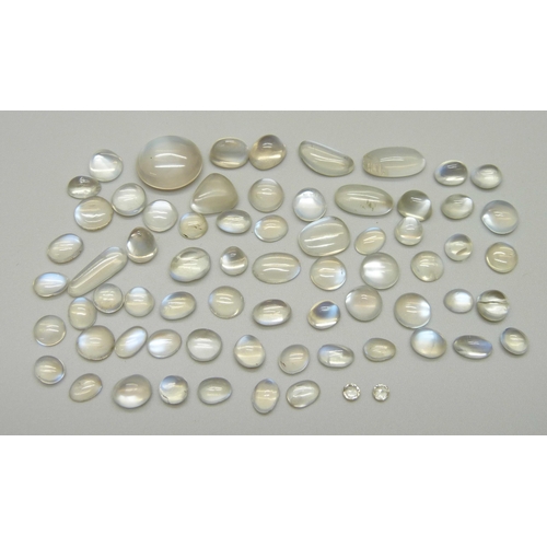 981 - A collection of cabochon moonstones