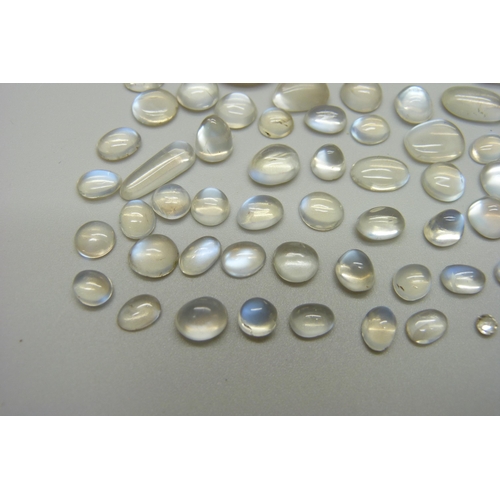 981 - A collection of cabochon moonstones