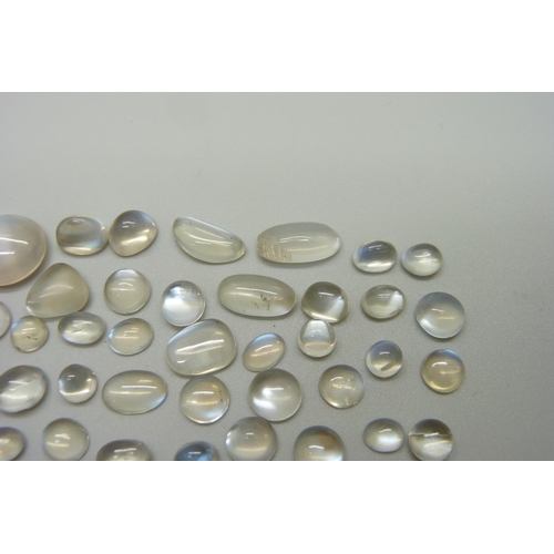 981 - A collection of cabochon moonstones