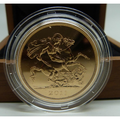 983A - The Royal Mint The 2011 Sovereign £5 Brilliant Uncirculated Gold Coin, No. 0238, cased