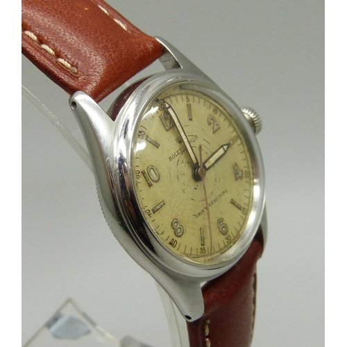 995 - A Rolex Oyster wristwatch, 1945, 30mm case, (with service receipt for full service at a cost of £540... 