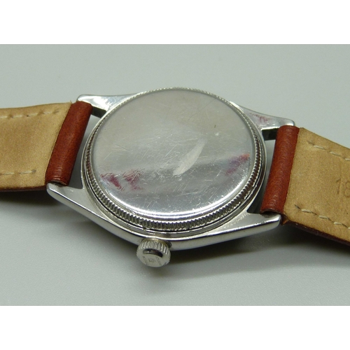 995 - A Rolex Oyster wristwatch, 1945, 30mm case, (with service receipt for full service at a cost of £540... 