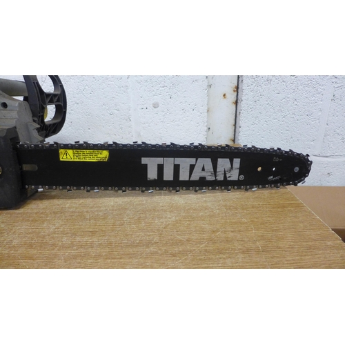 2011 - A Titan TTB355CHN 240v electric chainsaw