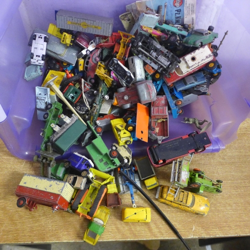 2089 - A large quantity of assorted die-cast model vehicles