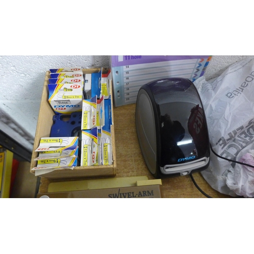 2091 - A Dymo Labelwriter 450 label printer and a bag of assorted office equipment including other label ma... 