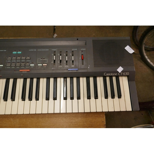 2187 - A Casio Casiotone CT-630 keyboard