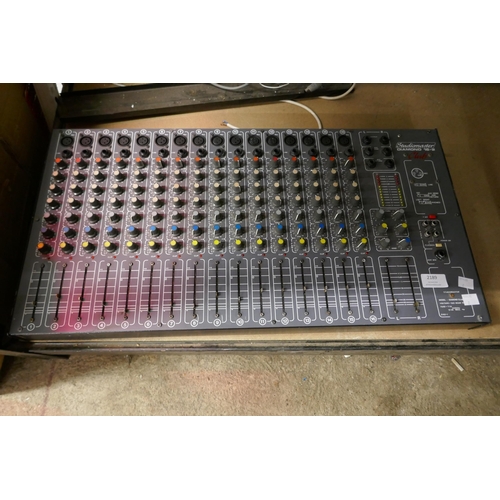 2189 - A Studiomaster Diamond 16-2 mixer deck