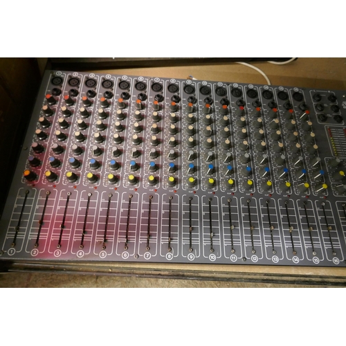 2189 - A Studiomaster Diamond 16-2 mixer deck