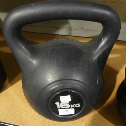 3003 - 2 x Bench Kettlebells 1 x 12Kg 1x 16kg    (316-329,330) *This lot is subject to VAT