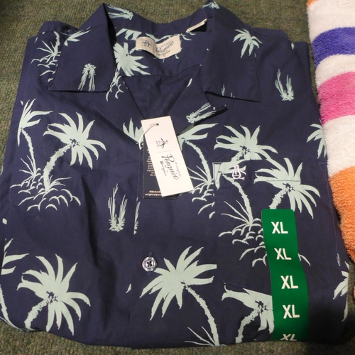 3159 - 4 x men's Penguin short sleeve tropical shirts and a beach towel * this lot is subject to VAT