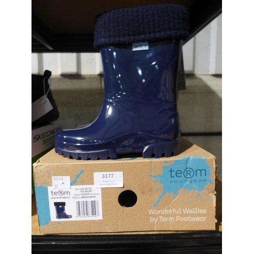 3177 - Children's navy Term sock lined Wellingtons - UK size 10/11 * this lot is subject to VAT