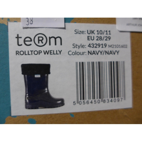 3177 - Children's navy Term sock lined Wellingtons - UK size 10/11 * this lot is subject to VAT