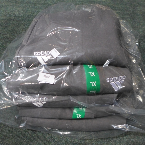 3197 - Five pairs of men's grey Adidas joggers - size XXL * This lot is subject to VAT