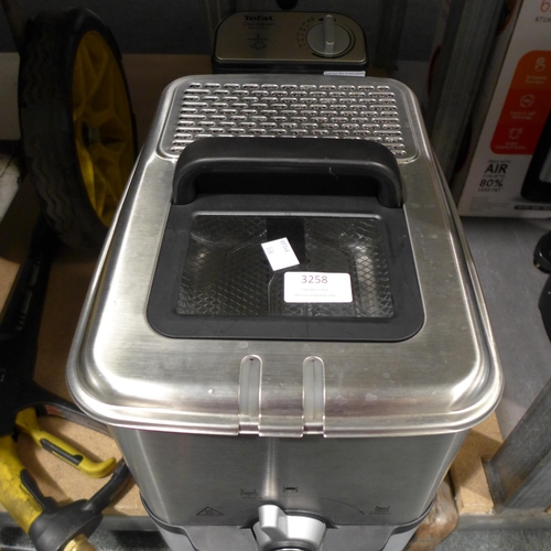 3258 - Tefal Fryer (316-38) *This lot is subject to VAT