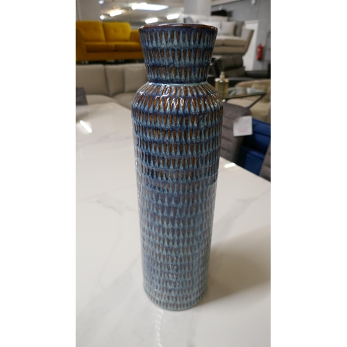 1348 - A large handcrafted fluted vase H43cms (2061013)   *