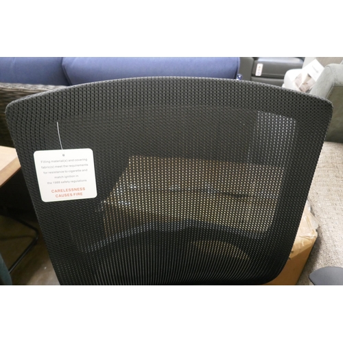 1452 - A Kedler office chair