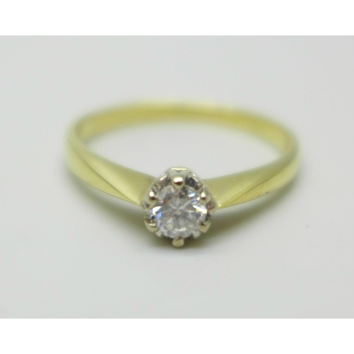 1001 - An 18ct gold and diamond solitaire ring, 0.25ct diamond weight, 3.5g, R