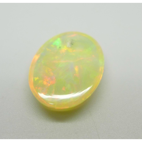 1039 - An unmounted opal, 2.6g (13cts)