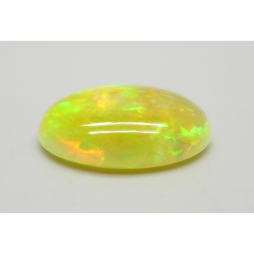 1039 - An unmounted opal, 2.6g (13cts)