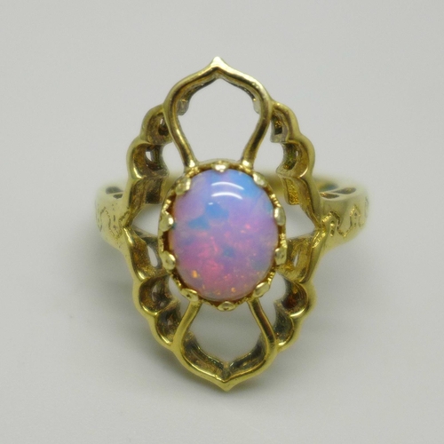 1053 - A silver gilt Ethiopian opal ring, O