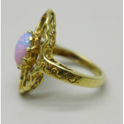 1053 - A silver gilt Ethiopian opal ring, O