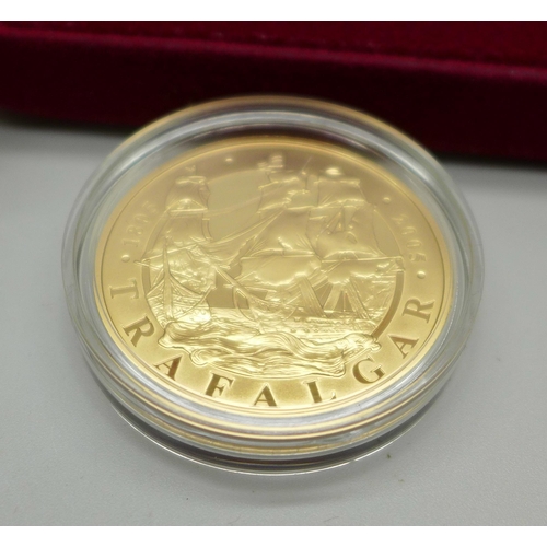 1070 - The Royal Mint Trafalgar UK 2005 Gold Proof Commemorative Crown, 39.94g, 22ct gold, cased 0849