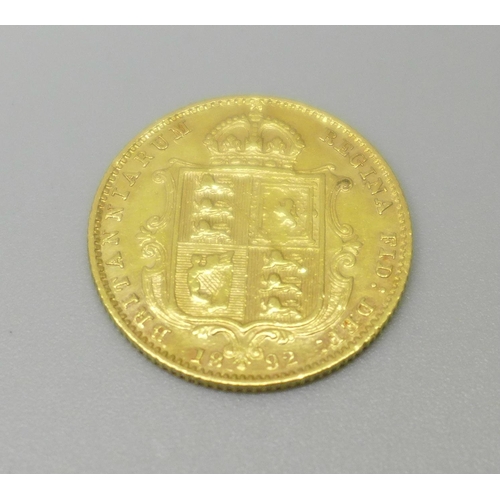 1081 - A Victorian 1892 shield back half sovereign