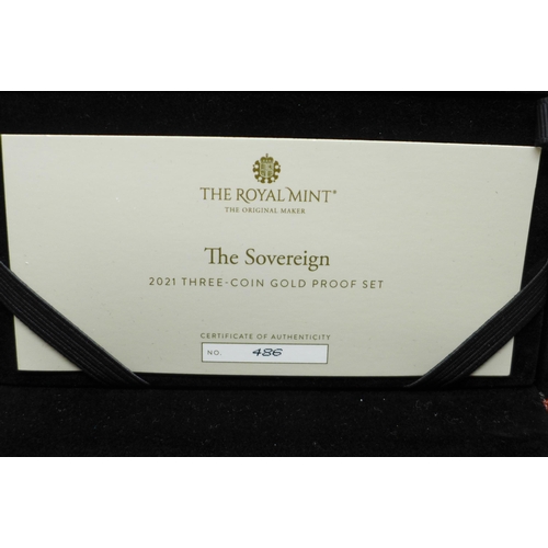 1109 - The Royal Mint The Sovereign 2021 Three-Coin Gold Proof Set, No. 486, Sovereign, Half-Sovereign and ... 