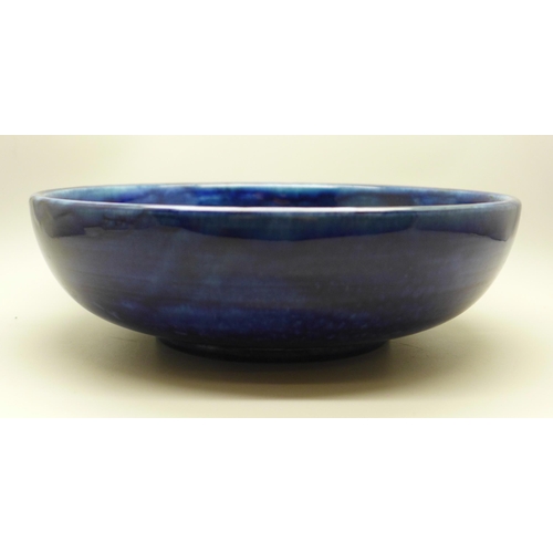 611 - A Moorcroft blue bowl, 22cm