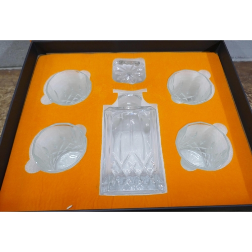 729 - A Calliva Von crystal decanter and drinks set, boxed