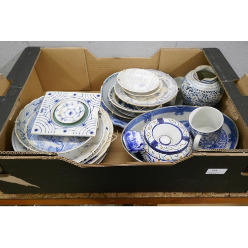 734 - A box of Chinese blue and white and Delft porcelain, some a/f **PLEASE NOTE THIS LOT IS NOT ELIGIBLE... 