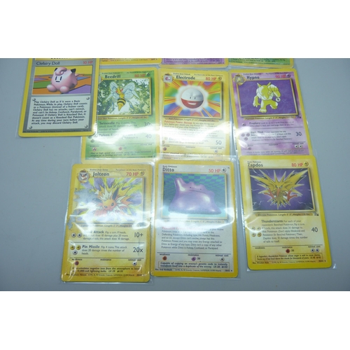 746 - Ten rare vintage Pokemon cards