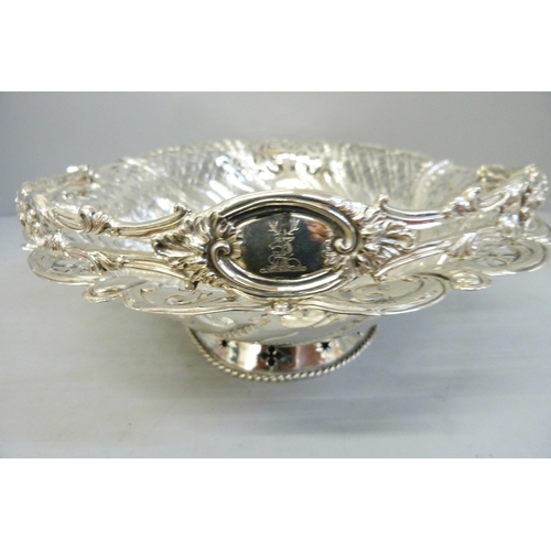 751 - A George III pierced silver basket, London 1770, John Lambe, 781g, 26.5cm x 33cm