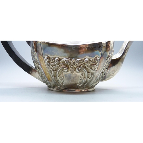 770 - A silver bachelor's tea pot, 213g