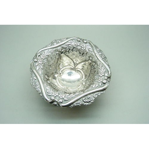 779 - A Victorian pierced silver comport/dish, Birmingham 1897, 78g, diameter 13cm