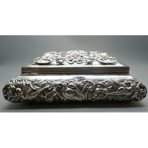 875 - A Victorian silver Goldsmiths and Silversmiths jewellery box, London 1895, personalised 1896, total ... 