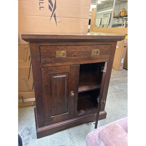 1564 - A John Lewis two door single drawer cabinet