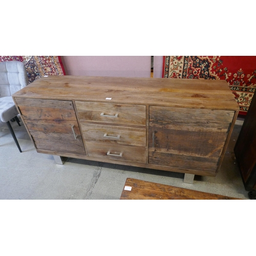 1499 - A railway sleeper sideboard *This lot is subject to VAT